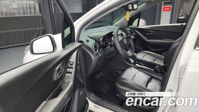 Chevrolet Trax 1.4 Premier 2018 — фото 10