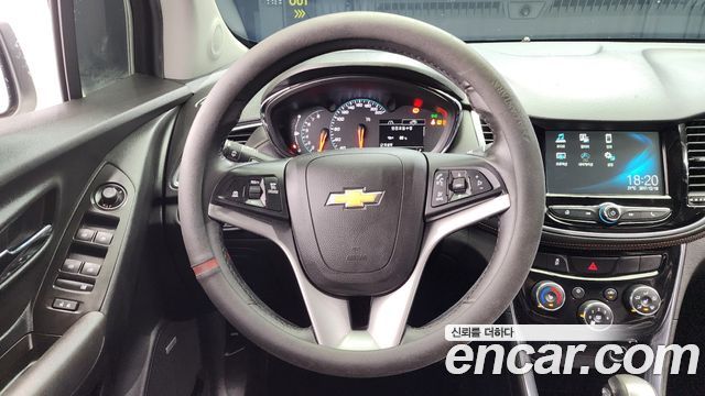 Chevrolet Trax 1.4 Premier 2018 — фото 13