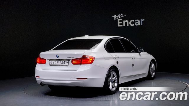 BMW 3 Series (F30) 320i 2013 — фото 2