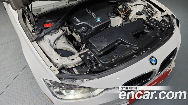 BMW 3 Series (F30) 320i 2013 — фото 6
