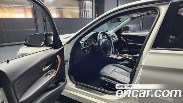BMW 3 Series (F30) 320i 2013 — фото 10