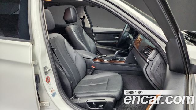 BMW 3 Series (F30) 320i 2013 — фото 11