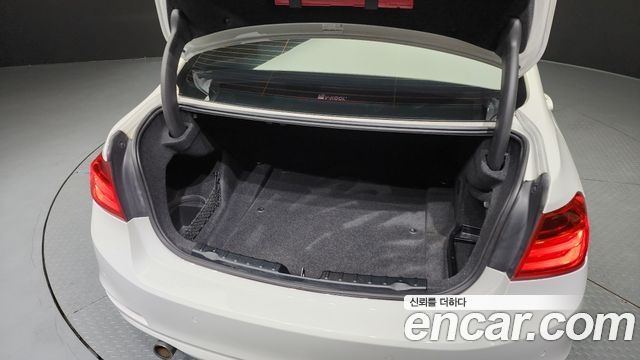 BMW 3 Series (F30) 320i 2013 — фото 20