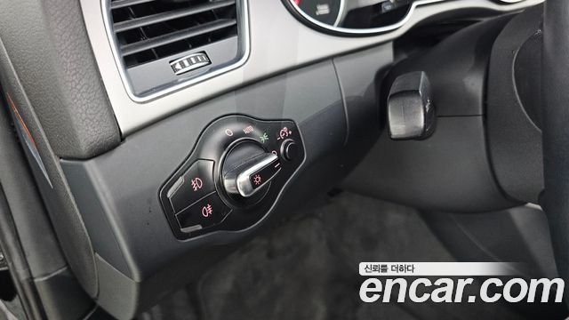 Audi A4 35 TDI Quattro B8 2015 — фото 18