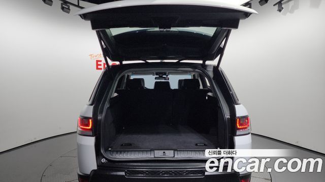Land Rover Range Rover Sport (II) 3.0 SDV6 HSE 2016 — фото 20