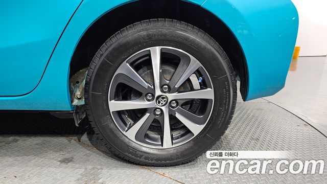 Toyota Prius C 1.5 2019 — фото 5
