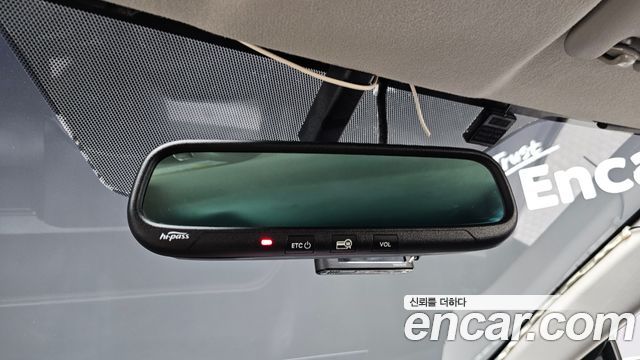 Toyota Prius C 1.5 2019 — фото 19