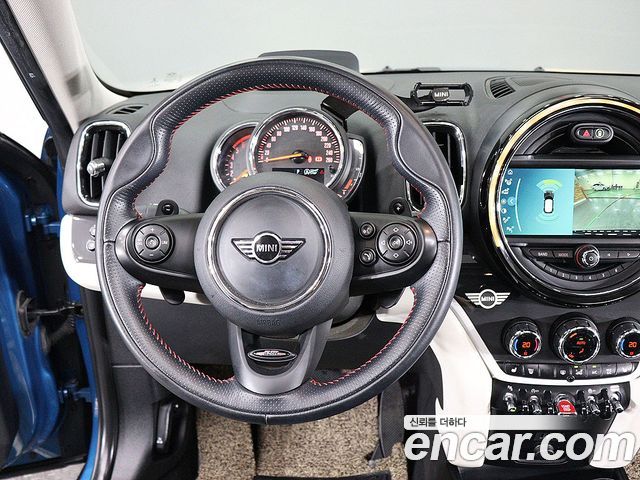 MINI Cooper SD Countryman ALL4 2nd 2019 — фото 19