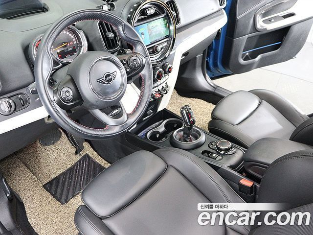 MINI Cooper SD Countryman ALL4 2nd 2019 — фото 21