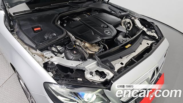 Mercedes-Benz E-Class (W213) E220d Avantgarde 2019 — фото 6