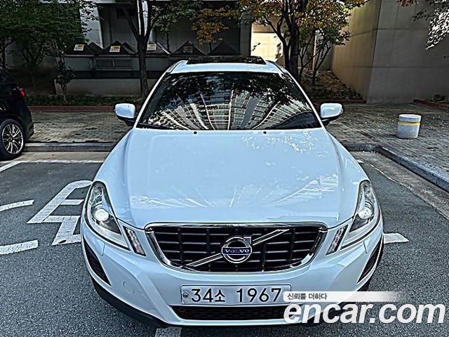 Volvo XC60 D5 AWD 1st 2012 — фото 3