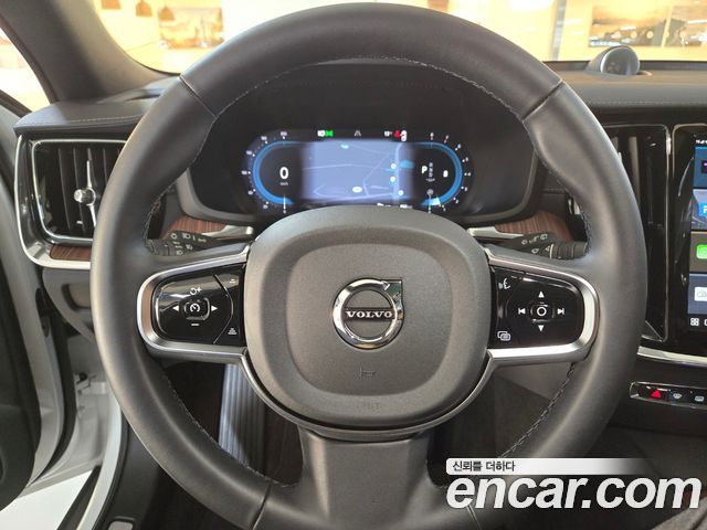 Volvo V60 Cross Country (II) B5 Ultra AWD 2025 — фото 16