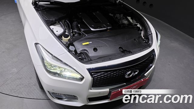 Infiniti Q70 3.7 AWD 2018 — фото 6
