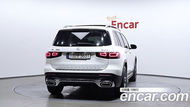 Mercedes-Benz GLB-Class (X247) GLB250 4MATIC 2021 — фото 4
