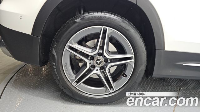Mercedes-Benz GLB-Class (X247) GLB250 4MATIC 2021 — фото 5