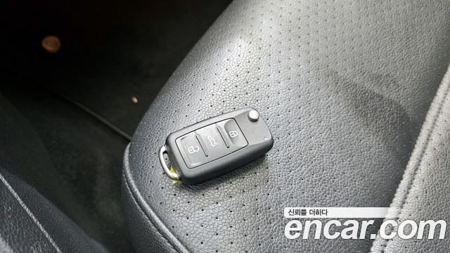 Volkswagen Jetta 2.0 TDI BlueMotion Premium 6th 2015 — фото 18
