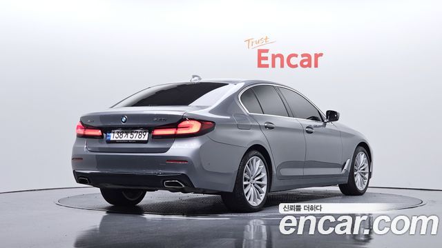 BMW 5 Series (G30) 530i xDrive Luxury 2023 — фото 2