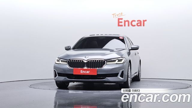 BMW 5 Series (G30) 530i xDrive Luxury 2023 — фото 3
