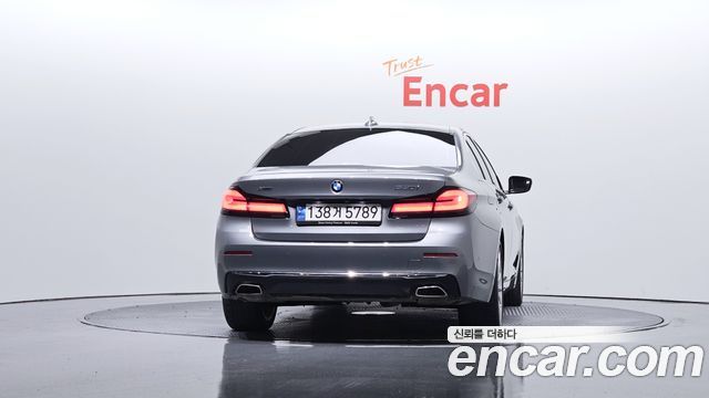 BMW 5 Series (G30) 530i xDrive Luxury 2023 — фото 4