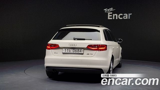 Audi A3 25 TDI Dynamic Sportback 8V 2015 — фото 4