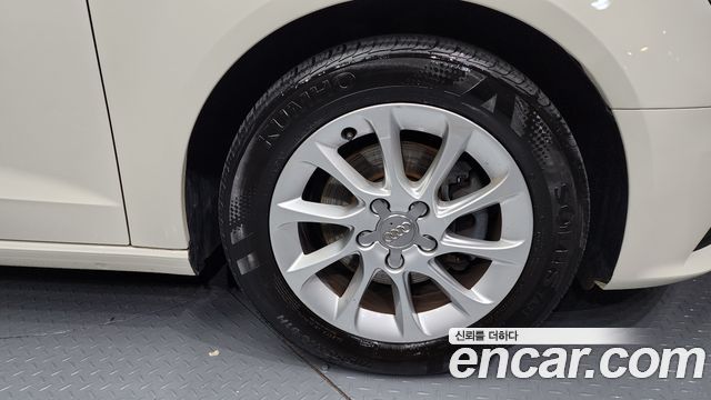 Audi A3 25 TDI Dynamic Sportback 8V 2015 — фото 5