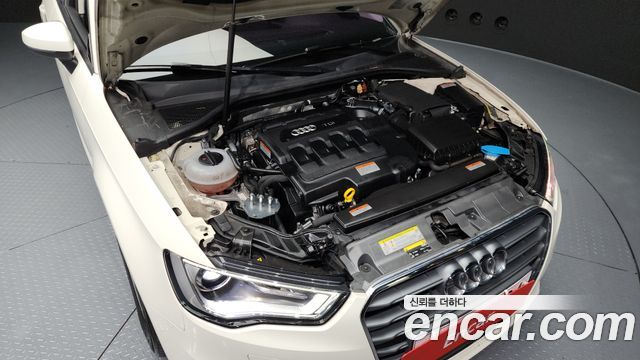 Audi A3 25 TDI Dynamic Sportback 8V 2015 — фото 6