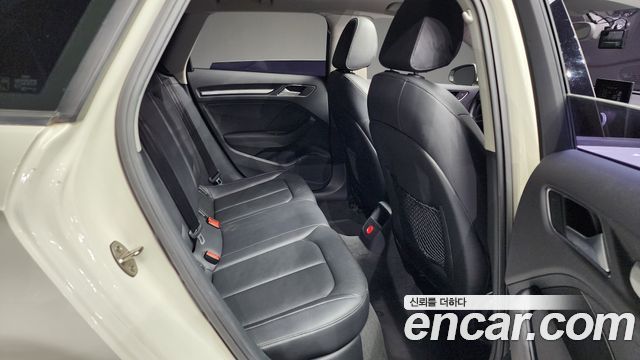 Audi A3 25 TDI Dynamic Sportback 8V 2015 — фото 12