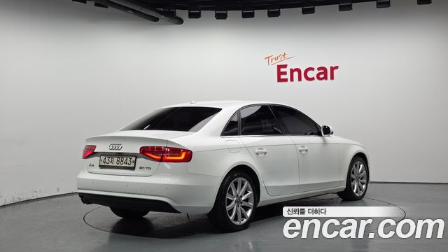 Audi A4 30 TDI Dynamic B8 2015 — фото 2