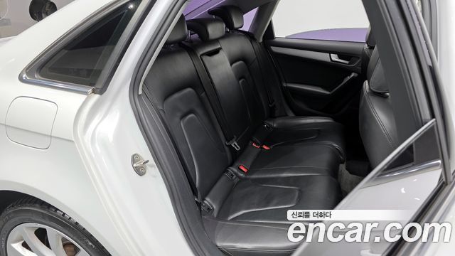 Audi A4 30 TDI Dynamic B8 2015 — фото 12