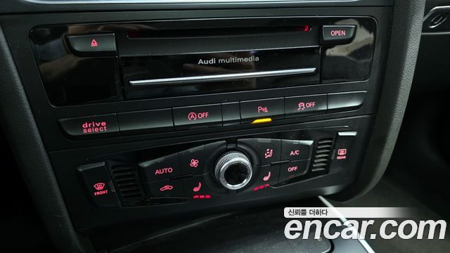 Audi A4 30 TDI Dynamic B8 2015 — фото 16