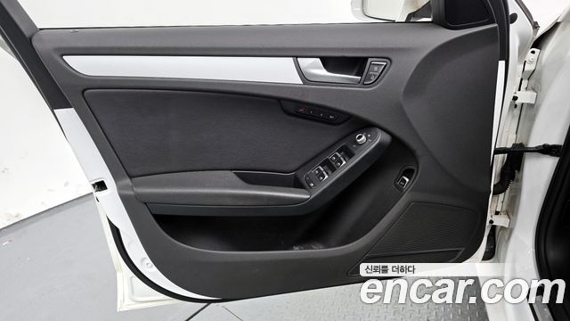 Audi A4 30 TDI Dynamic B8 2015 — фото 18