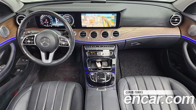 Mercedes-Benz E-Class (W213) E300e 4MATIC Exclusive 2020 — фото 7