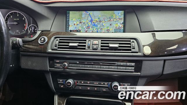 BMW 5 Series (F10) 520d 2011 — фото 18