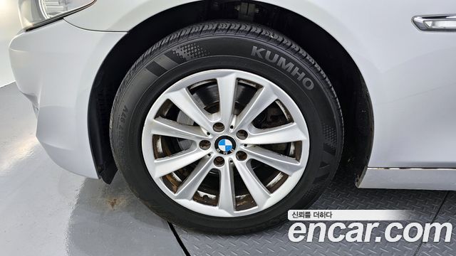 BMW 5 Series (F10) 520d 2011 — фото 23