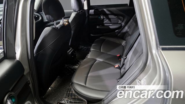 MINI Cooper SD Clubman Standard 2nd 2018 — фото 11