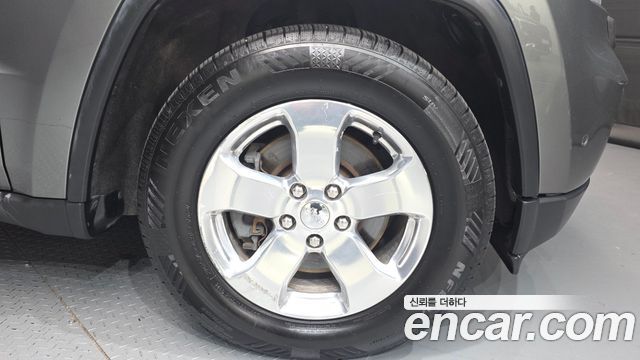 Jeep Grand Cherokee 3.0 Diesel Laredo WK2 2011 — фото 5
