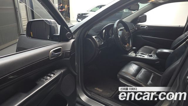 Jeep Grand Cherokee 3.0 Diesel Laredo WK2 2011 — фото 11