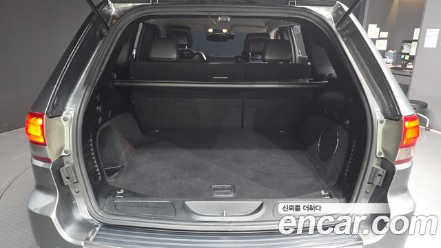 Jeep Grand Cherokee 3.0 Diesel Laredo WK2 2011 — фото 20