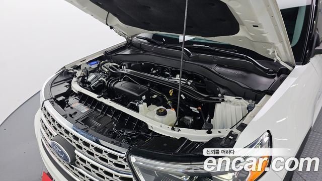 Ford Explorer (VI) 2.3 LimIted 4WD 2023 — фото 6