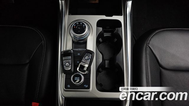 Ford Explorer (VI) 2.3 LimIted 4WD 2023 — фото 9