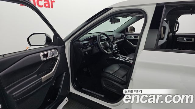 Ford Explorer (VI) 2.3 LimIted 4WD 2023 — фото 10