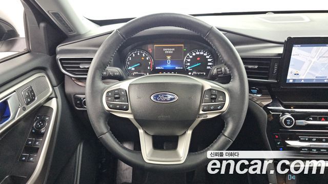 Ford Explorer (VI) 2.3 LimIted 4WD 2023 — фото 13
