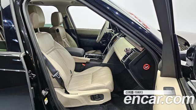 Land Rover Discovery 5 3.0 TD6 HSE 2017 — фото 15