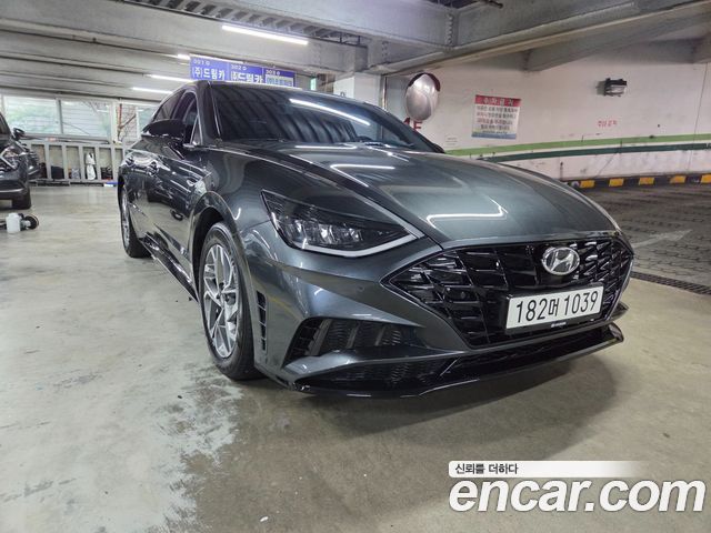 Hyundai Sonata (DN8) 2.0 Premium Plus