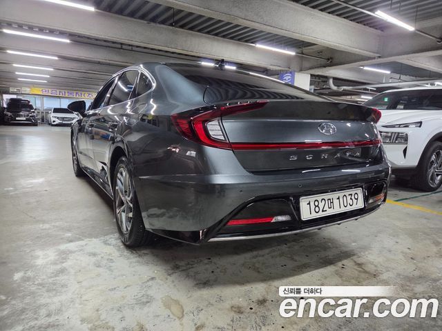Hyundai Sonata (DN8) 2.0 Premium Plus 2022 — фото 2