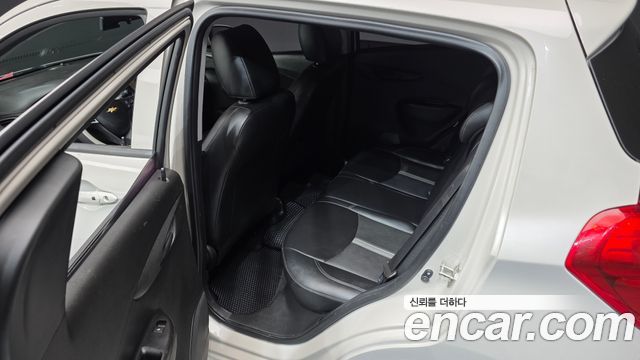 Chevrolet Spark LT 2019 — фото 11