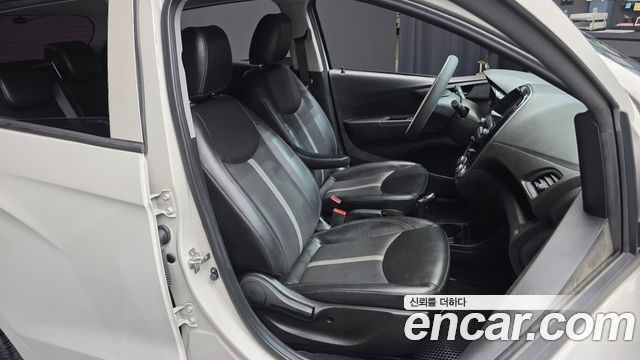 Chevrolet Spark LT 2019 — фото 12