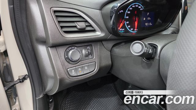 Chevrolet Spark LT 2019 — фото 15