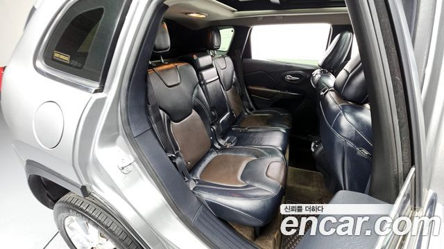 Jeep Cherokee (KL) 2.0 Diesel LIMITED 4WD 2015 — фото 12