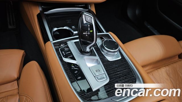 BMW 7 Series (G11) 740d xDrive M Sport 2020 — фото 9